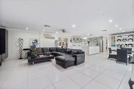 WORONGARY QLD - 7 BEDROOM HOUSE - CONTRACOIN CTCN ACCEPTED
