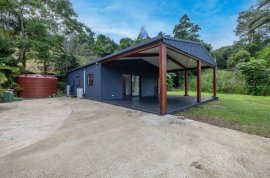 STRATHDICKIE QLD - House & Development Site - $1.4M - 29% Contraacoin