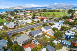 HOWRAH TASMANIA - 2 X 3 BED HOMES - 25% CONTRACOIN