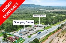 WAMURAN QLD - Fully Leased Shopping Centre - $9.2M - 35% Contracoin