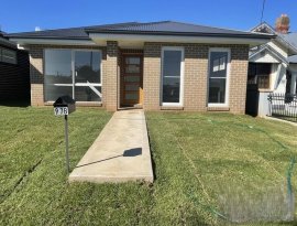 PARKES NSW - New 4 Bed - 2 Bath - 2 Car - Homes - $699,990 - 25% Contracoin