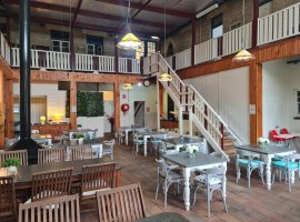 KEARSLEY - HUNTER VALLEY NSW - Freehold Hotel for Sale - $3.95M - 25% Contracorp AUDC
